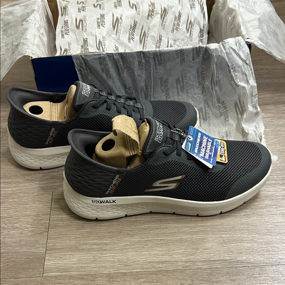 Skechers Slip ins memory foam Athletic Shoes - Picture 6 of 10